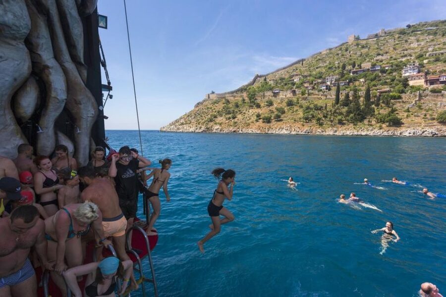 Marmaris: All-Inclusive Pirate Boat Trip with Pickup Option - Morning Pickup in Marmaris, Then Straight to the Port