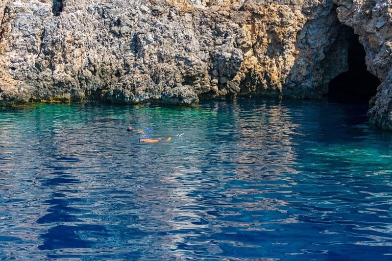 Marmaris: Boat Trip w/Lunch, Transfer & Unlimited Drinks - From your hotel to the dock near Atatürk Statue