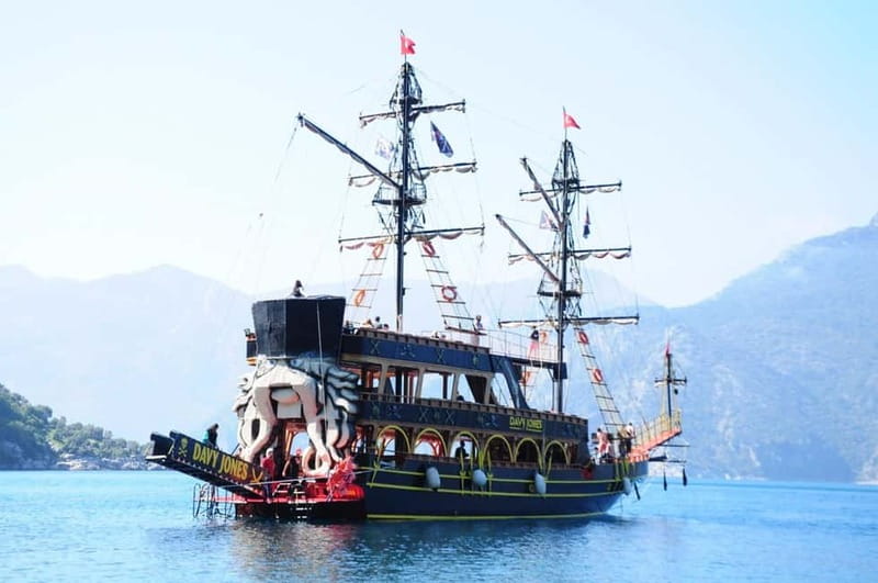 Marmaris: Family-Friendly Pirate Boat Trip with Transfers - Key Points at a Glance