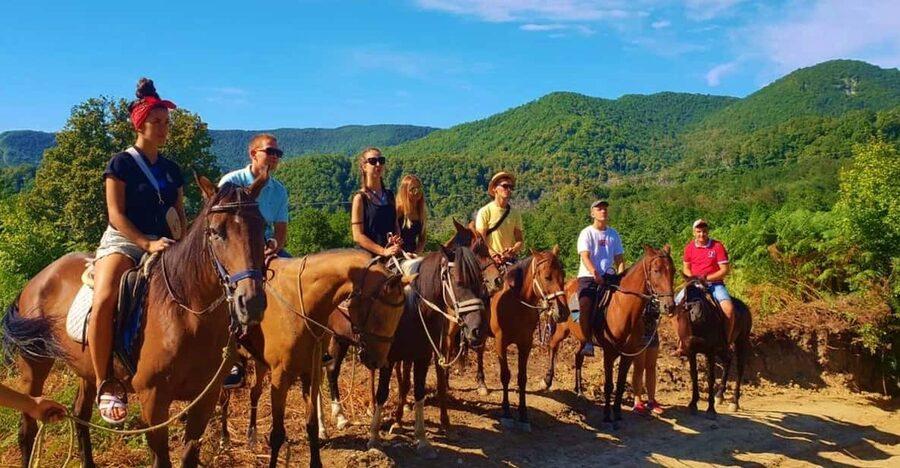 Marmaris: Horse Riding Experience with Hotel Transfers - Horse safari basics: how the ride works for beginners