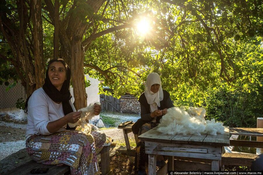 Marmaris: Local Village Tour with Lunch - The Selale Waterfall Stop: Great Views, But Watch Your Footing