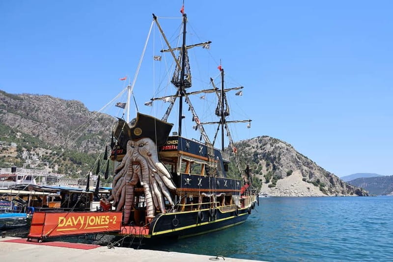 Marmaris: Pirate Boat Trip with Meal, Drinks and Transfer - Pickup and Getting On Board Without Stress