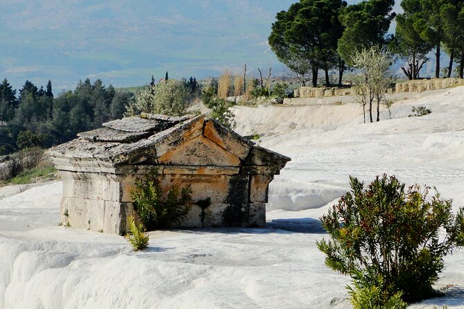 Pamukkale and Hierapolis Full-day Guided Tour from Alanya - Pamukkale Thermal Pools: Your First Hour on the Terraces