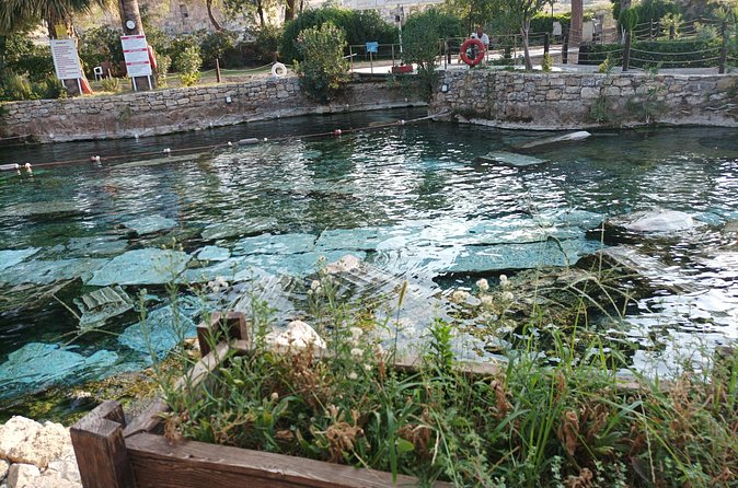 Pamukkale Hierapolis Cleopatra pool Daily Private Tours - Lunch, drinks, and the reality of feeding everyone