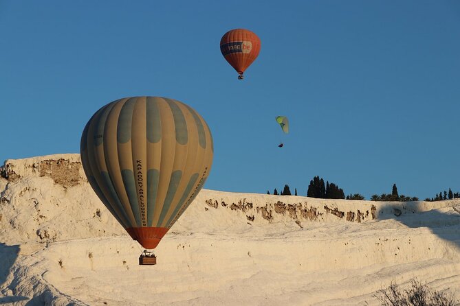 Pamukkale Hot Air Balloon w/Flight Certificates,Champagne Toast & Hotel Transfer - Landing on the Field: Toast Time and Your Flight Certificate
