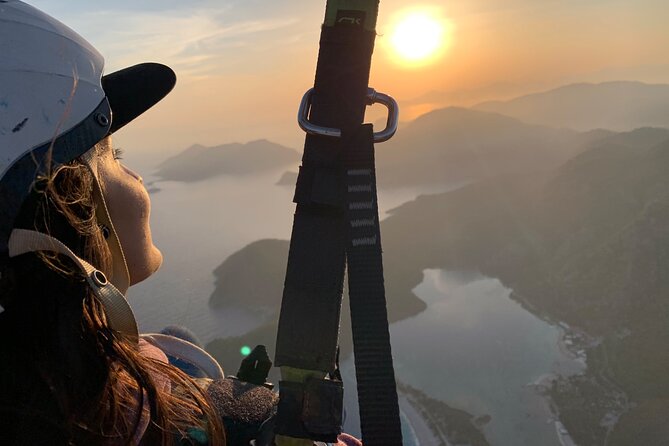 Paragliding In Fethiye Oludeniz, Turkey - Landing next to the office: why this detail pays off