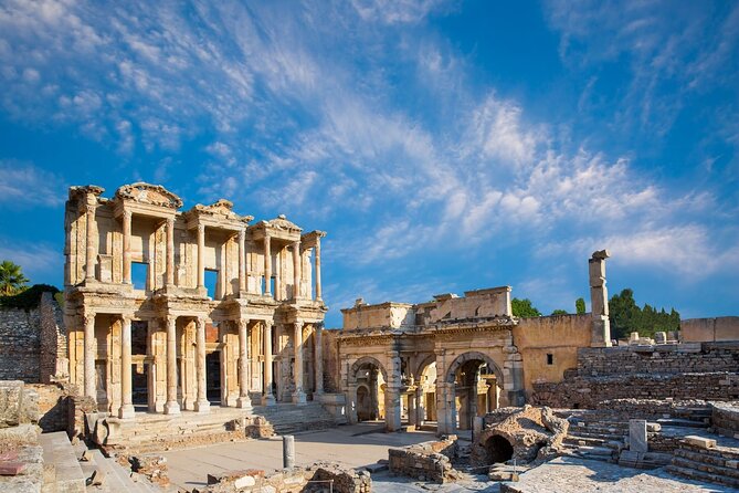 PRIVATE TOUR FOR CRUISERS: Mary's House (Meryemana) and Ephesus - Meeting the group at Kuşadası and beating the first-wave crush