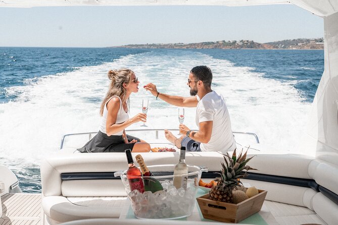 Private Yacht Voyage : Music, Wine & Snacks for Groups - The shoreline route, from Beşiktaş to Emirgan