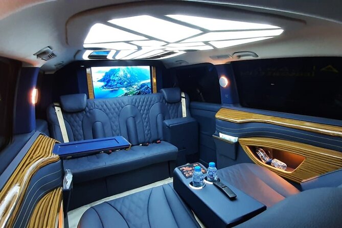 Professional Airport Transfer Services in All Turkey - Timing, Flight Delays, and the Waiting Window Policy
