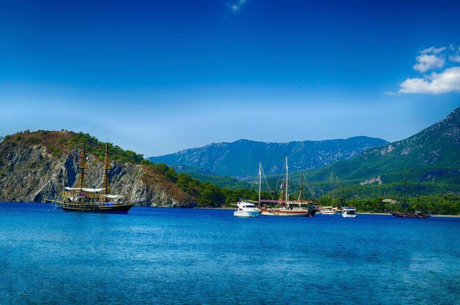 Relaxing Boat Trip with Lunch and Drinks - Drinks, Soft Drinks, and What Might Surprise You