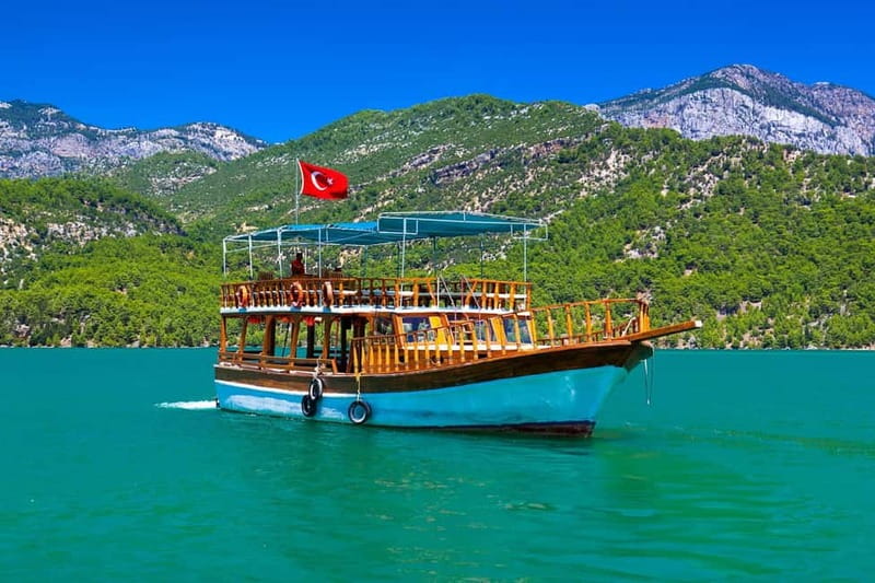 Side/Alanya: Green Canyon Boat Trip w/Unlimited Soft Drinks - Lunch by the lake: what you actually get
