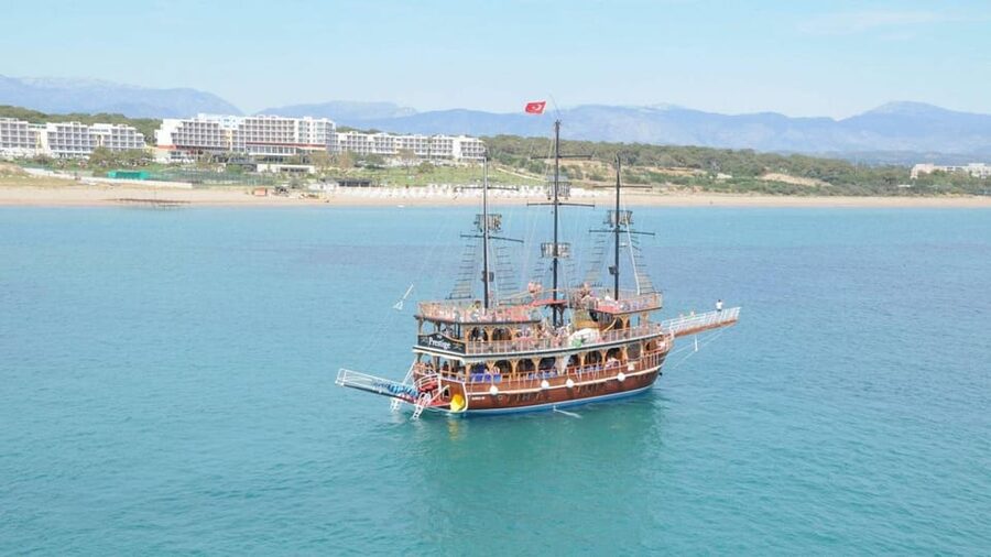 Side: Blue Laguna Boat Tour with Free Lunch & Drinks - Should You Book Blue Laguna From Side?