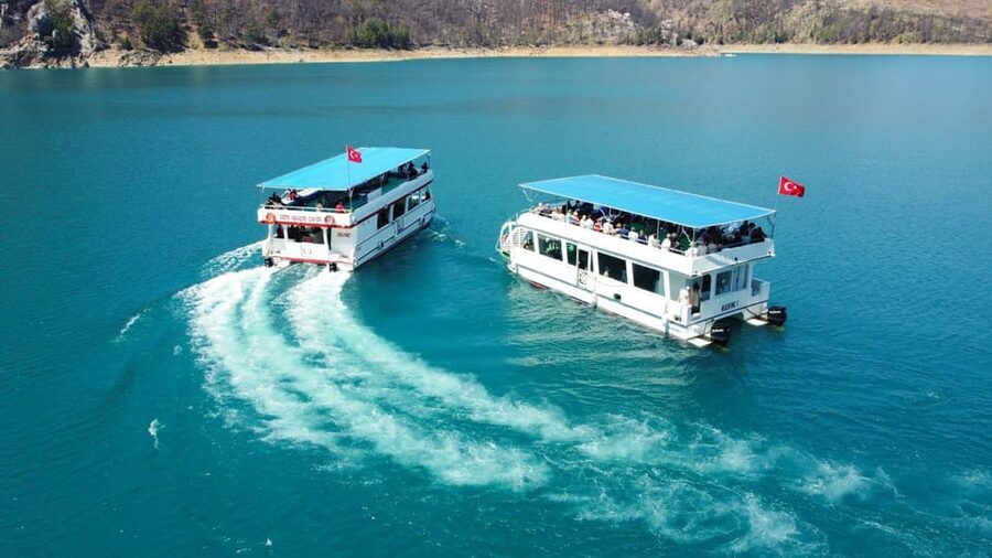 Side: Cabrio Bus and Boat Day Trip at the Green Lake - A full-day Green Lake setup from Side that mixes nature and culture