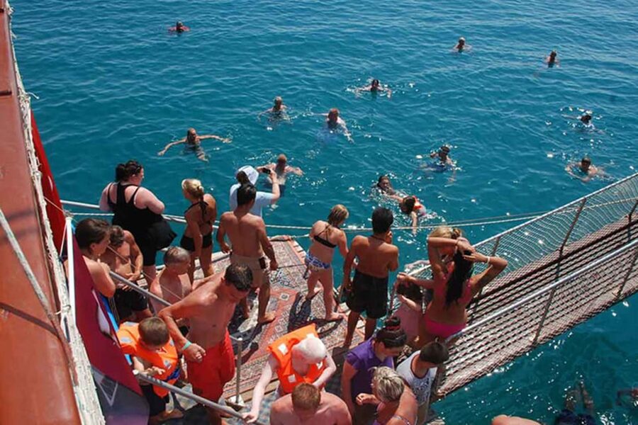 Side: Dolphin Island Boat Tour, Lunch, Sotf Drinks& Swimming - Quick hits before you go
