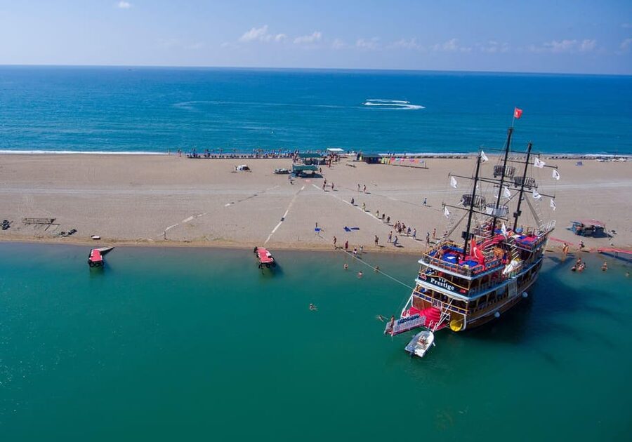 Side: Dolphin Island Boat Trip with Lunch & Unlimited Drinks - Value for $24: Why This Trips Works for Families and Couples