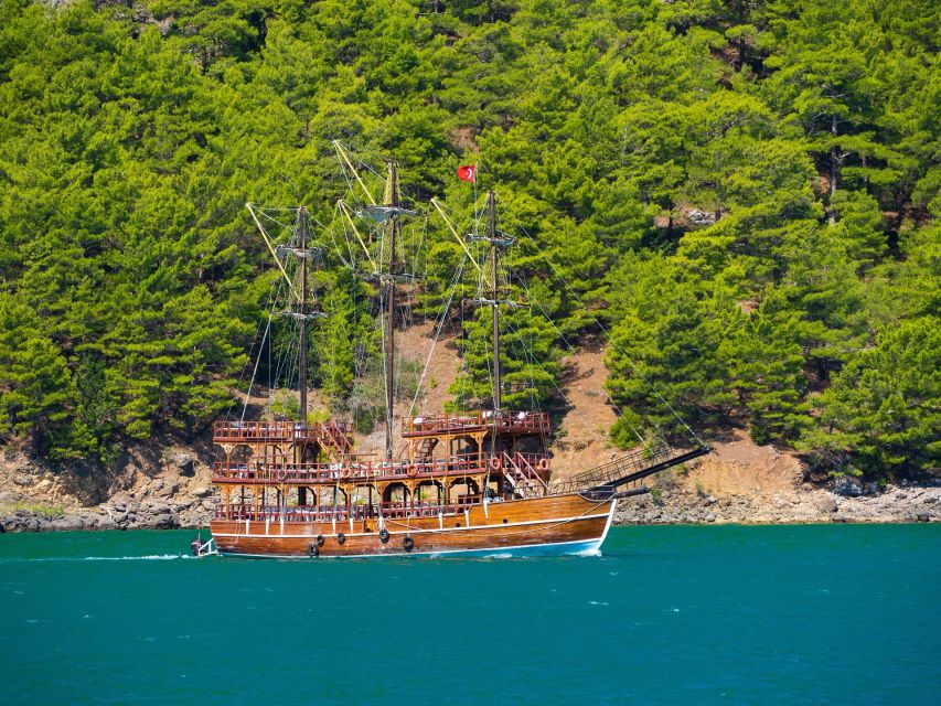 Side: Green Canyon Jeep and Boat Tour with Lunch - Green Lake Boat Cruise, Swim Time, Fishing, and the Water Slide