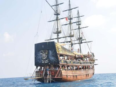 Manavgat Boat, Bazaar, & Waterfall Day Trip with Lunch