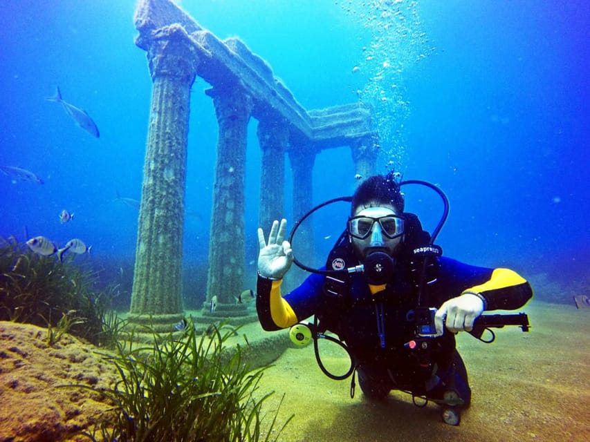 Side: Scuba Diving Tour Journey To The Depths Of The Blue - The safety briefing that sets the tone (and helps nervous first timers)