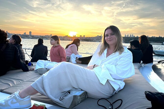 Sunset or Daytime Istanbul Guided Luxury Yacht Cruise with Snacks - Boat comfort, group size, and why the “luxury” label needs a reality check
