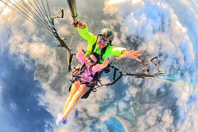 Tandem Paragliding in Alanya with Professional Licensed Pilots - Tandem Paragliding Over Alanya and a Cleopatra Beach Landing