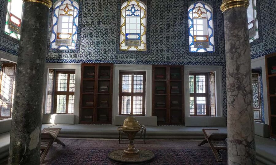 Topkapi Palace Express Tour with Harem Tickets - Entering Topkapi: What the “Skip the Tickets” Really Means