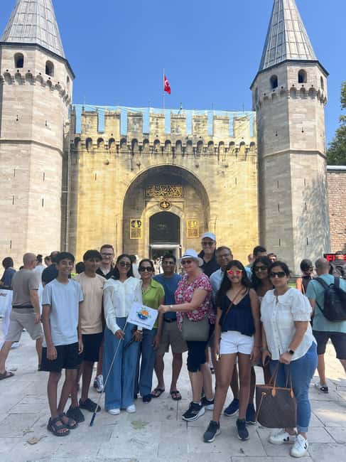 Topkapi Palace & Harem, Skip-the-Line SMALL GROUP - Skip-the-line to the courtyards: how to see Topkapi in the right order