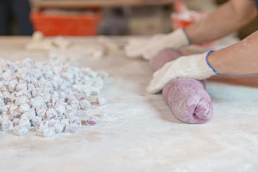Turkish Delight Workshop History, Tasting, Making Experience - Meeting your host, Lina or Jahan, and setting expectations
