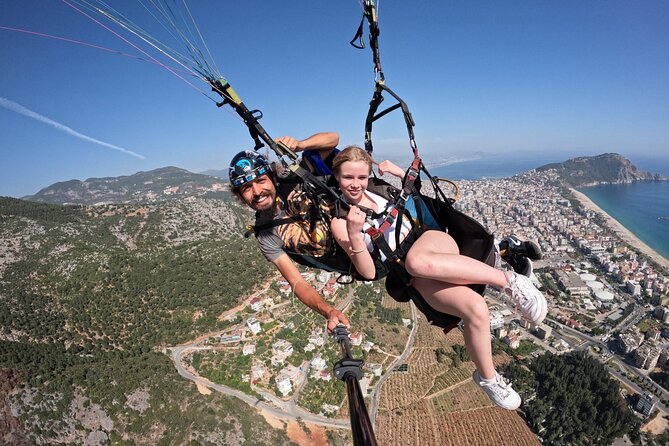 Ulusky Paragliding Alanya - In the Air: Wind, Turns, and Why Landings Can Feel Queasy